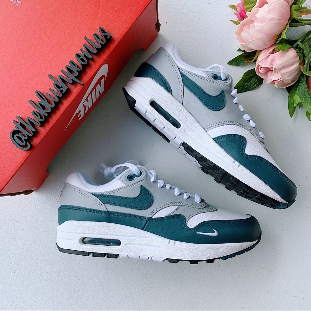 Nike Air Max 1 - Picture 3 of 9